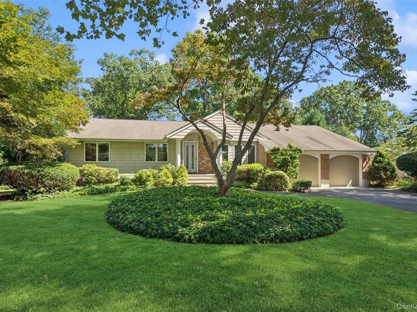5 Kenny Street, Smithtown NY 11788