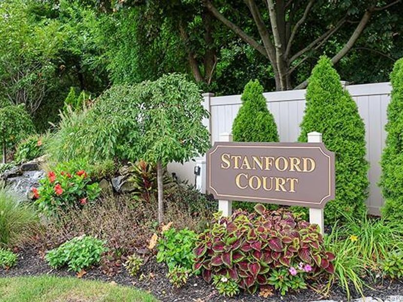 11 Stanford Court B, Wantagh NY 11793