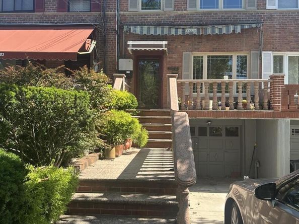 22705 141st Avenue, Laurelton NY 11413