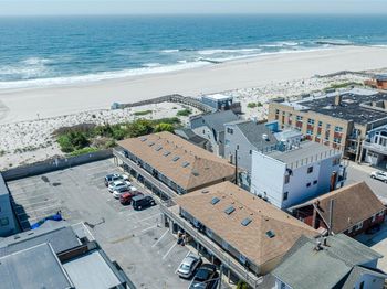 979 Oceanfront
