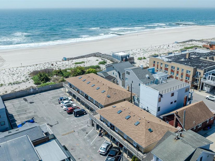 979 Oceanfront 11, Long Beach NY 11561