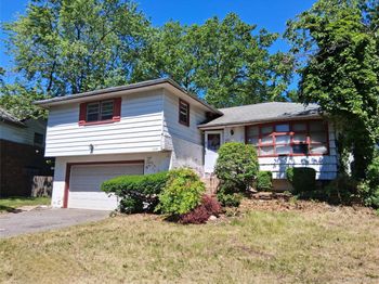 1036 Furth Road
