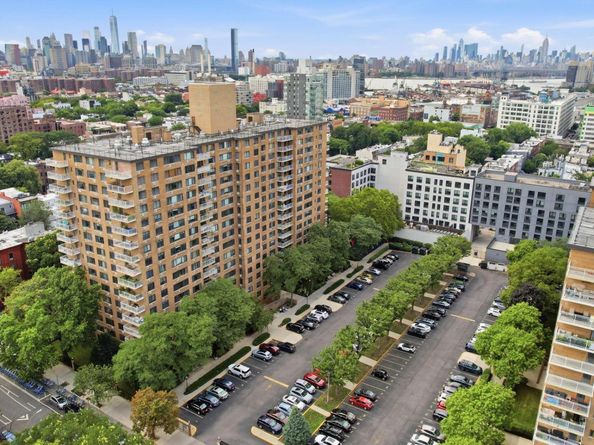 185 Hall Street 1010, Brooklyn NY 11205