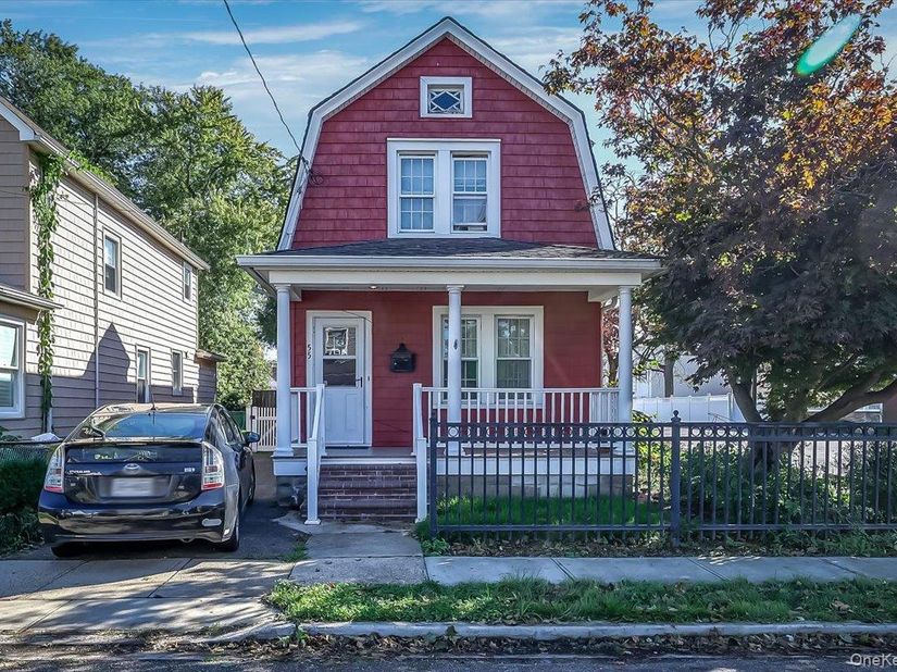 55 Columbia Street, Farmingdale NY 11735