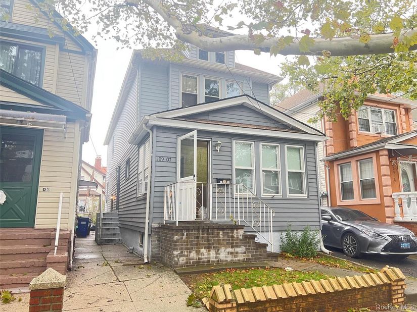 109-07 Lefferts Boulevard, South Ozone Park NY 11420