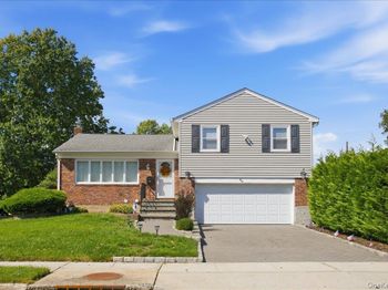 840 Carolyn Court