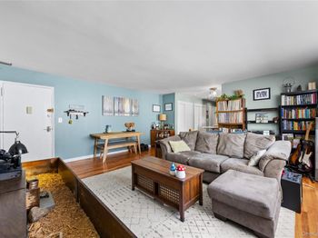 6299 Broadway