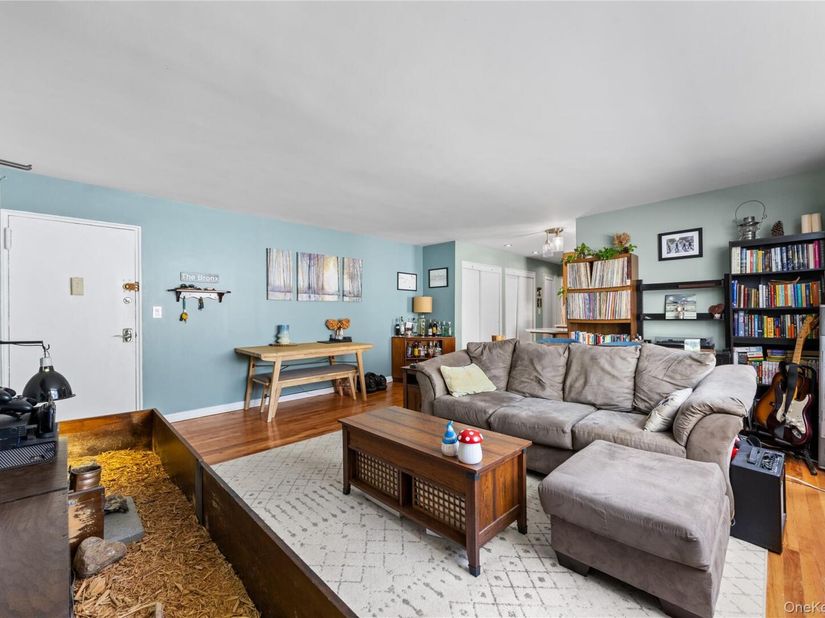 6299 Broadway C10, Bronx NY 10471