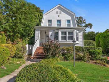 10 Sunset Avenue