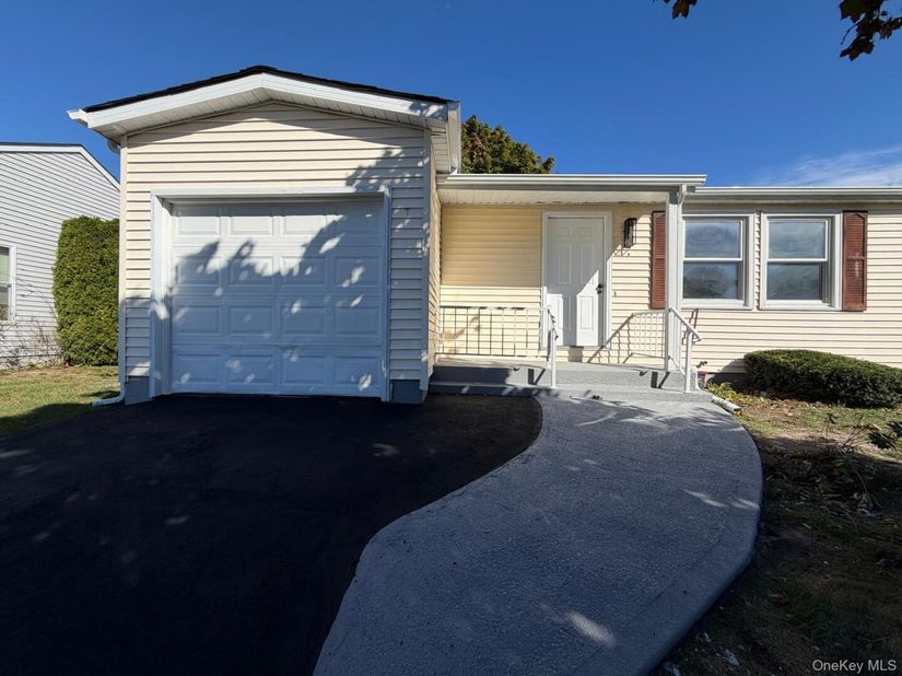 1 Limetree Drive, Manorville NY 11949