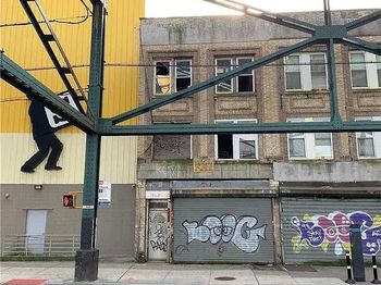 119-22 Jamaica Avenue