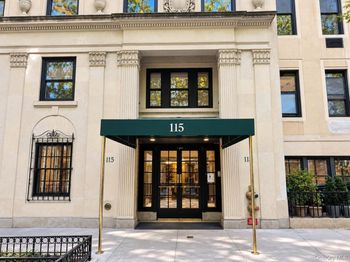115 E 61st