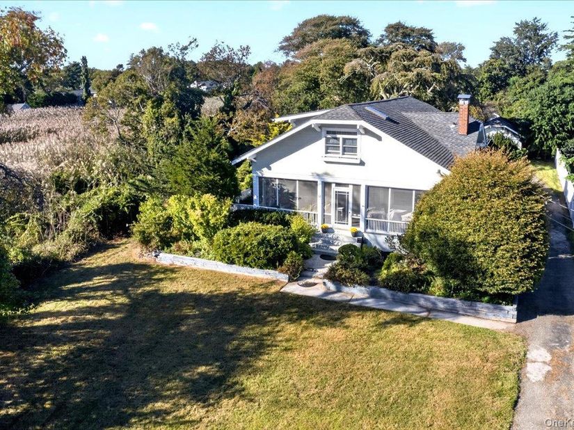 81 Oak Road, Bayport NY 11705