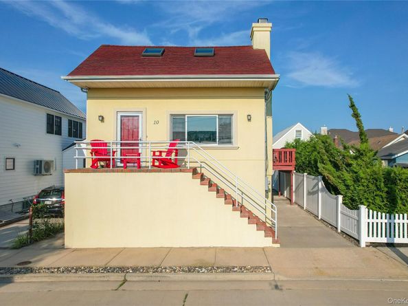 10 Freeport Avenue, Point Lookout NY 11569