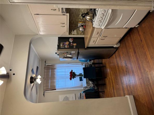 2922 Barnes Avenue 6L, Bronx NY 10467