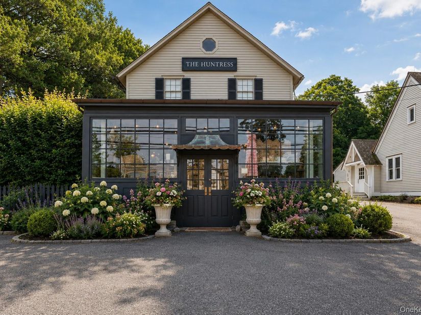 259 Westchester Avenue, Pound Ridge NY 10576