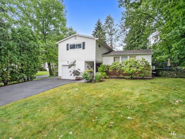 21 Tanglewood Road, Scarsdale NY 10583