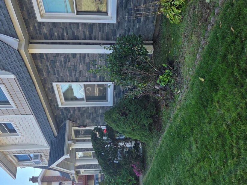 2 Sportsmans Ave., Freeport NY 11520