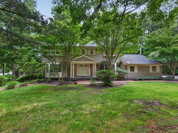 19 Seward Drive, Woodbury NY 11797