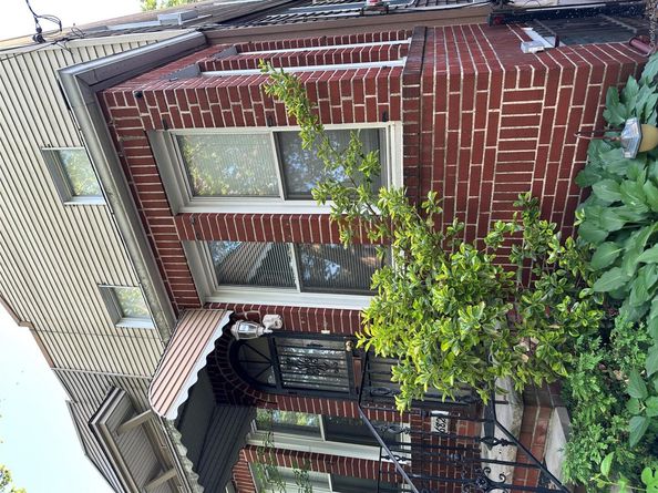 68-20 65th Street, Ridgewood NY 11385