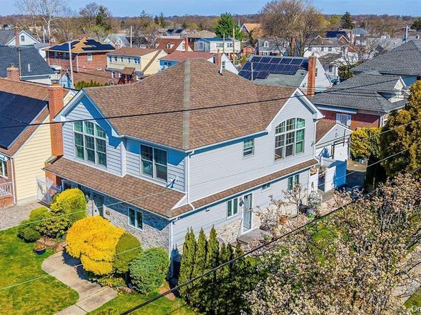253 Devonshire Drive, New Hyde Park NY 11040