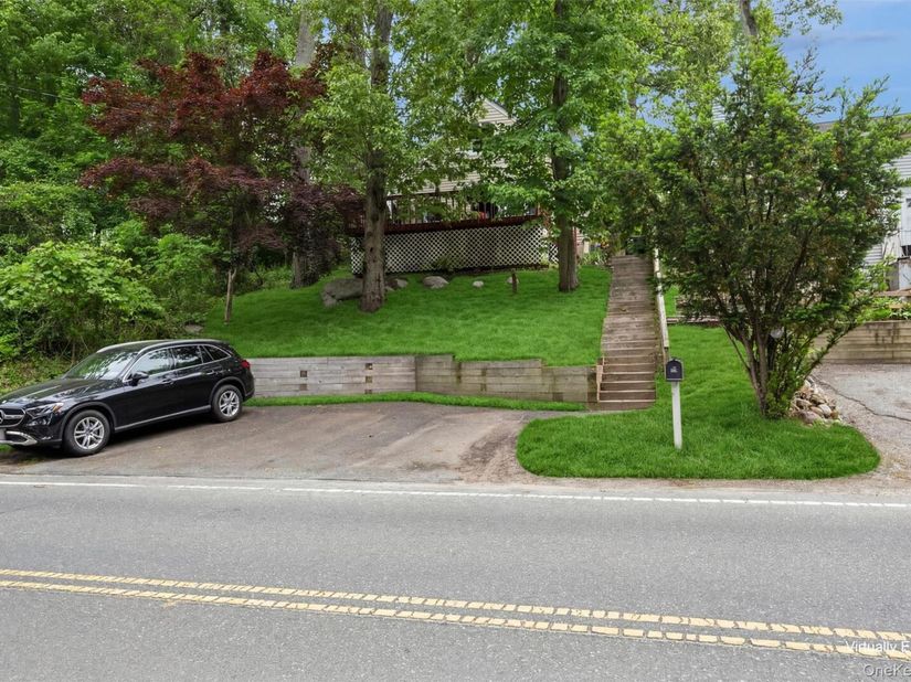 127 Hallock Landing Road, Rocky Point NY 11778