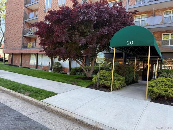 20 Wendell Street 34E, Hempstead NY 11550