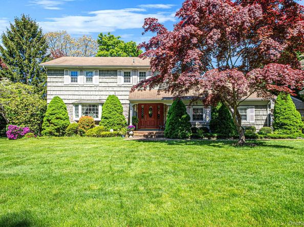 2 Rainbow Lane, East Moriches NY 11940