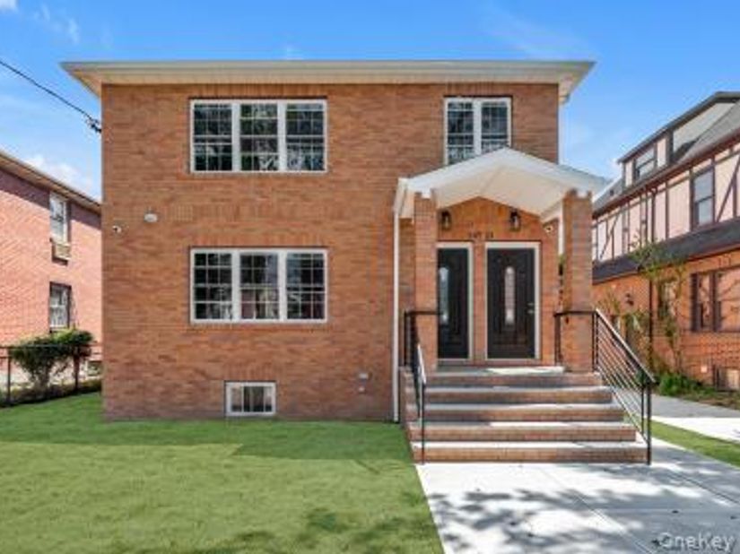 247-13 139th Avenue, Rosedale NY 11422