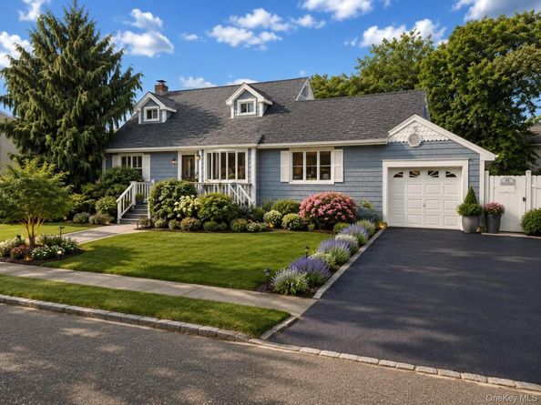 15 Nims Avenue, West Babylon NY 11704