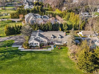 100 Elderfields Road