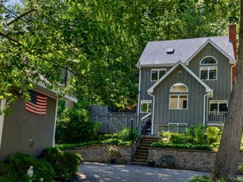 47 Oakdale Drive