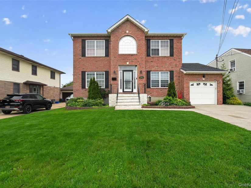 3341 Colony Drive, Baldwin NY 11510