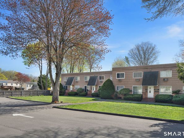 201 Highview Avenue F2, Stamford CT 06907