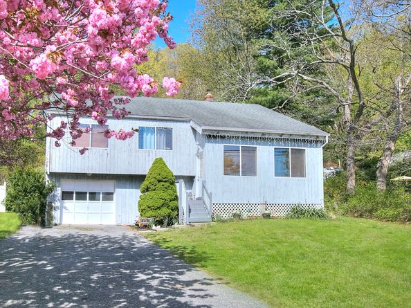 223 River Road, Shelton CT 06484