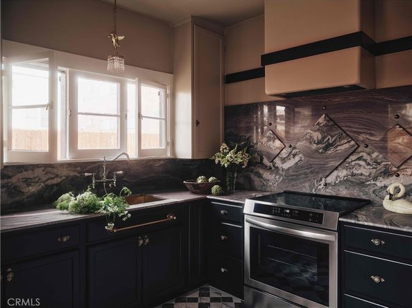 7148 Marshfield, Los Angeles CA 90046