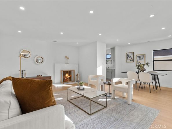 1724 S Fairfax, Los Angeles CA 90019