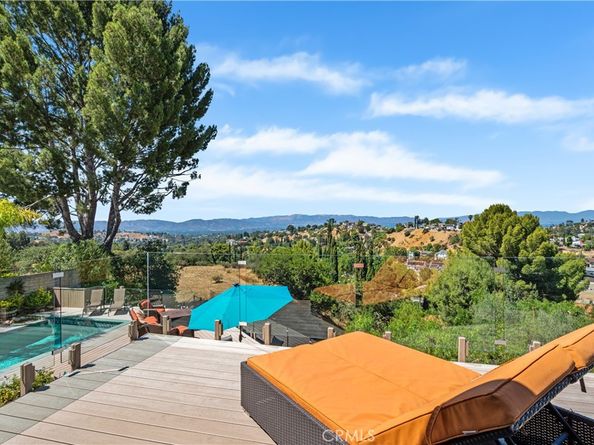 21727 Ulmus Drive, Woodland Hills CA 91364