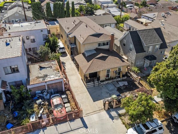 3887 S Van Ness Avenue, Los Angeles CA 90062