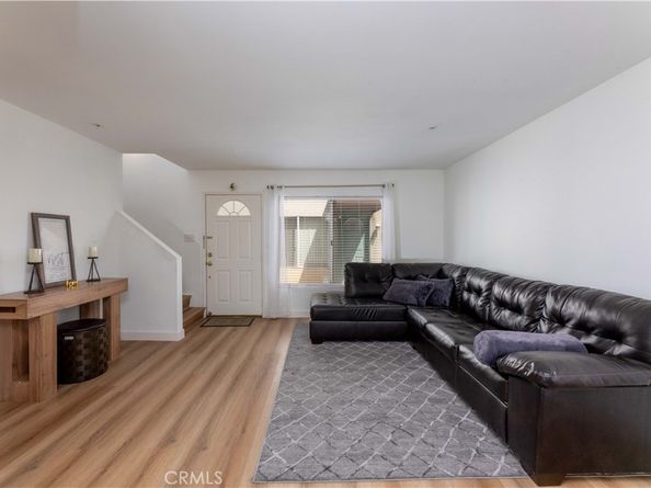 8800 Burnet 12, North Hills CA 91343