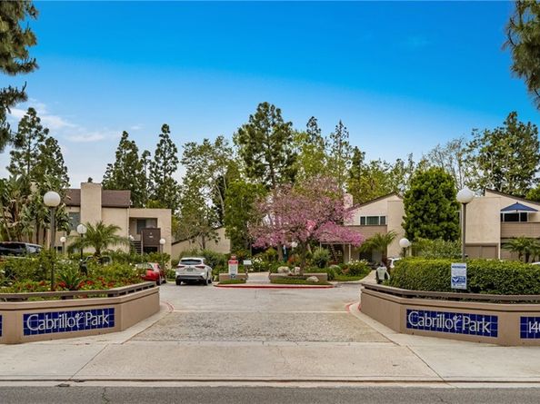 1380 Cabrillo Park G, Santa Ana CA 92701