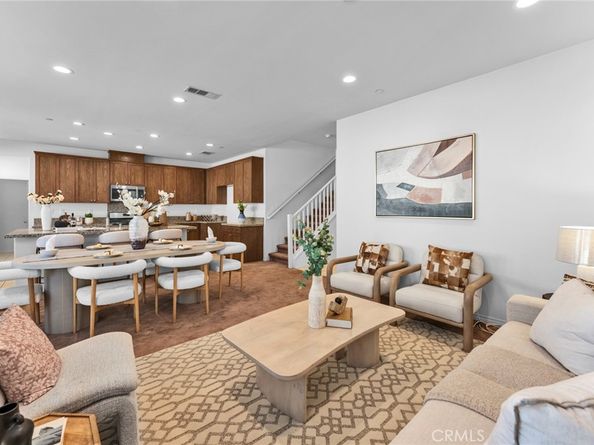 1520 Cantabria, Upland CA 91786