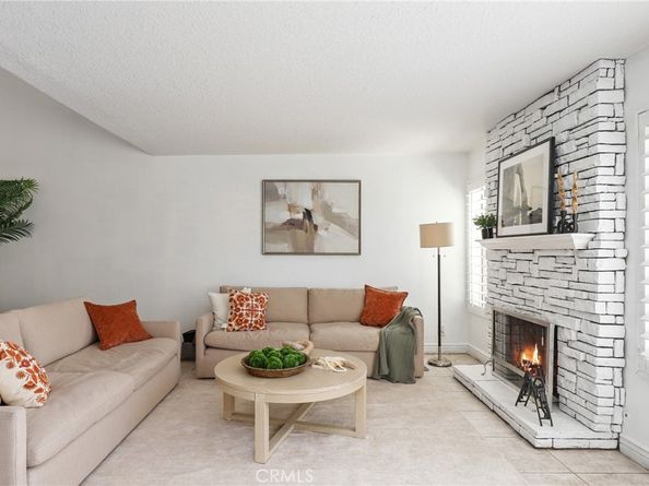 26 Helena 69, Irvine CA 92604