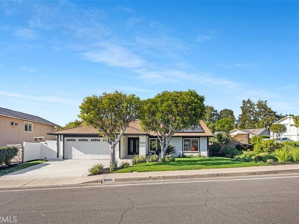 27641 Ruisenor, Mission Viejo CA 92692