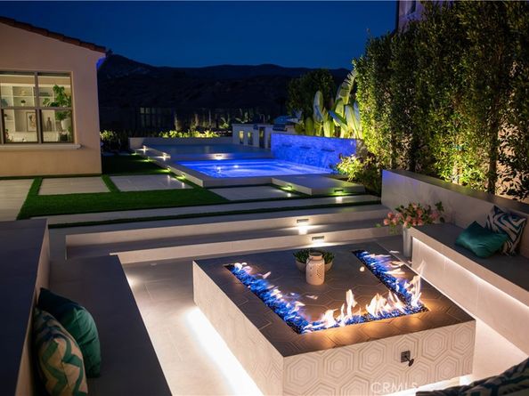 100 Albero, Irvine CA 92602