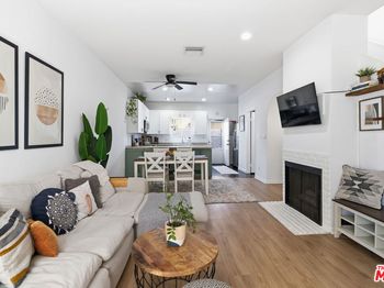 856 W Beach Avenue