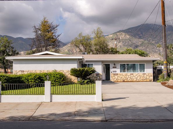 199 E Altadena Drive, Altadena CA 91001