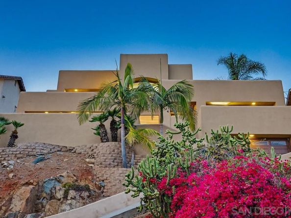 9634 Eucalyptus St, Spring Valley CA 91977