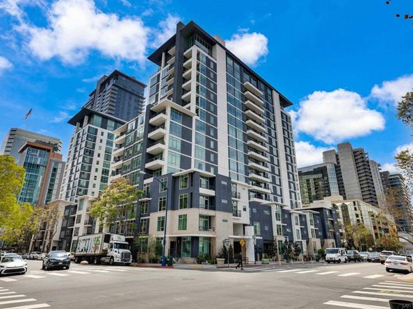 425 W Beech St 1606, San Diego CA 92101