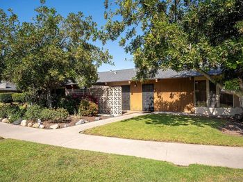 513 Shady Ln